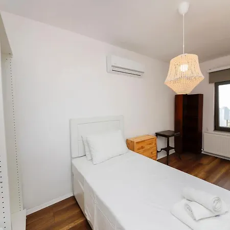 Peaceful Villa With Shared Pool And Sea View In Bodrum Giris