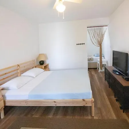 Peaceful Villa With Shared Pool And Sea View In Bodrum Giris