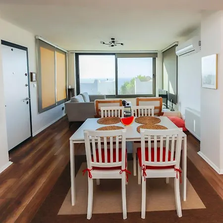 Peaceful Villa With Shared Pool And Sea View In Bodrum Vila