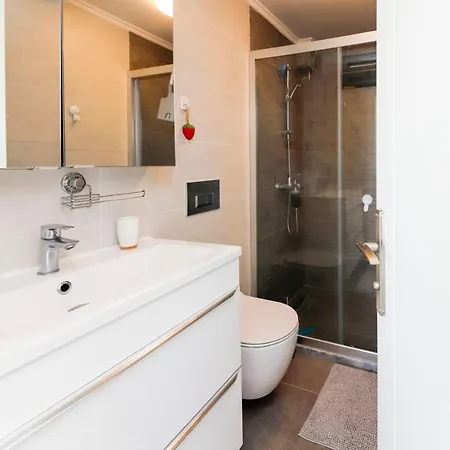 Peaceful Villa With Shared Pool And Sea View In Bodrum Giris